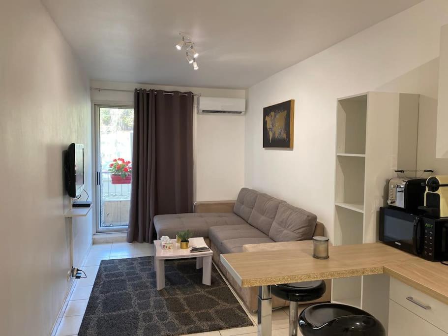 Logement Proche De La Plage Nice Luaran gambar