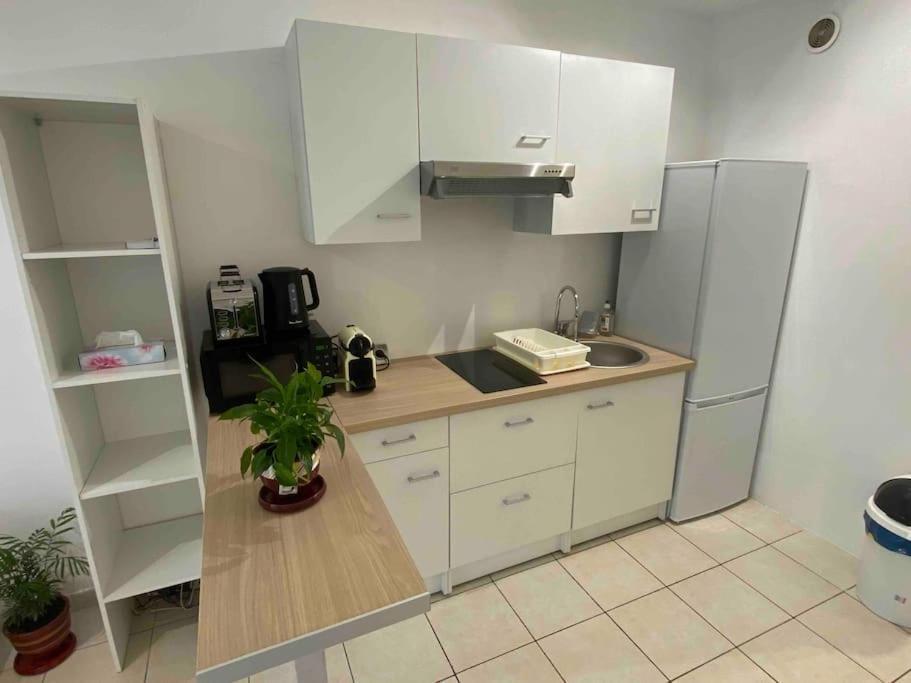 Logement Proche De La Plage Nice Luaran gambar